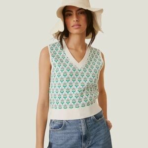 Anthropologie Maeve Green Cream floral Knit vest v neck size large